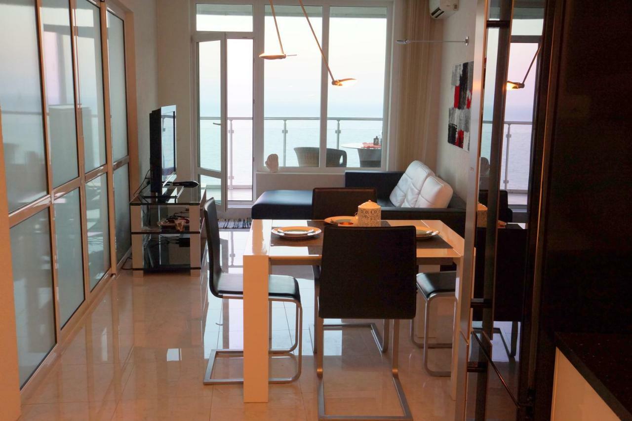 Silver Beach Delux Apartments 비알라 외부 사진
