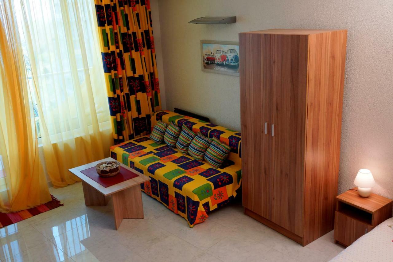 Silver Beach Delux Apartments 비알라 외부 사진