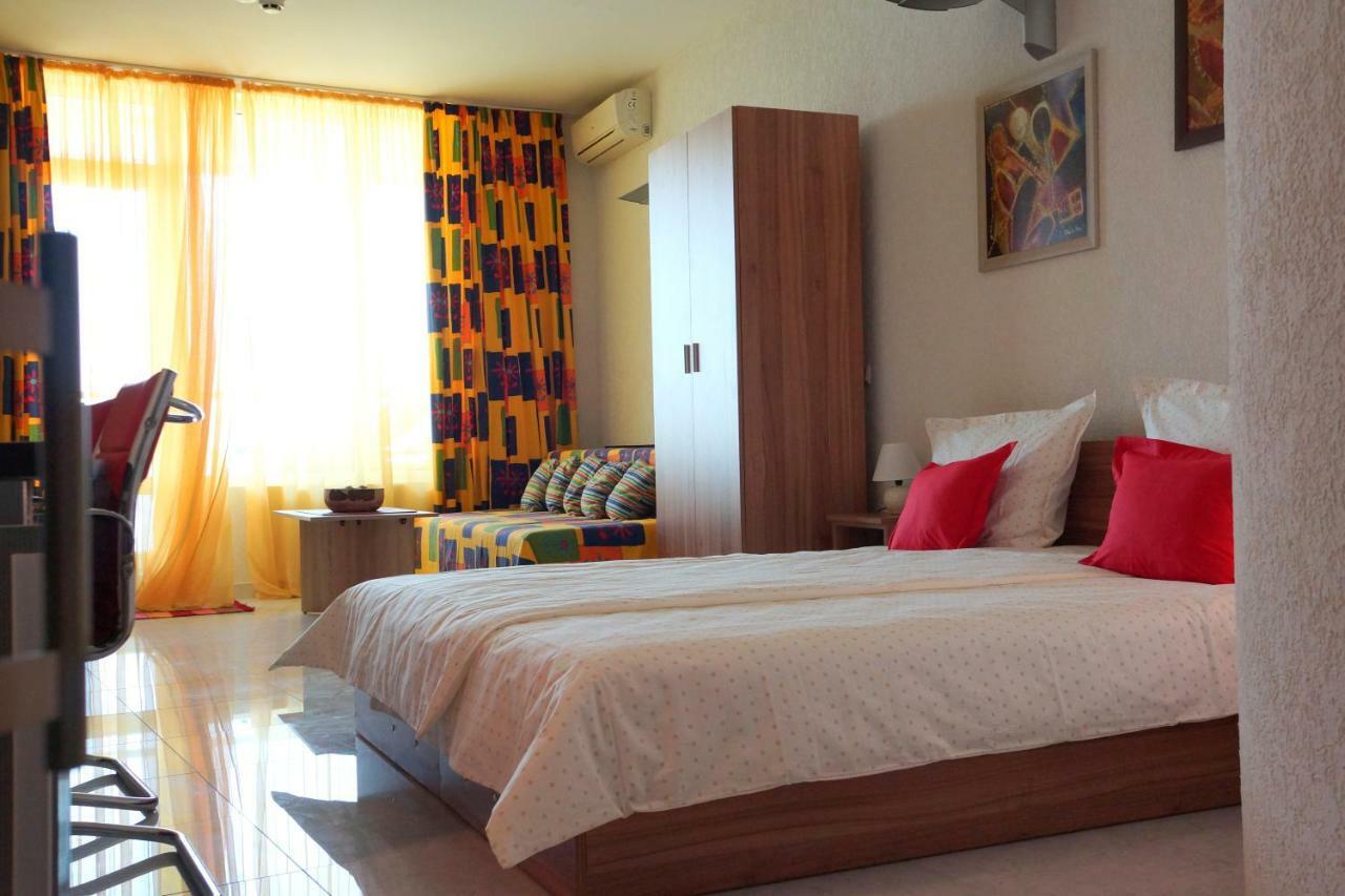 Silver Beach Delux Apartments 비알라 외부 사진