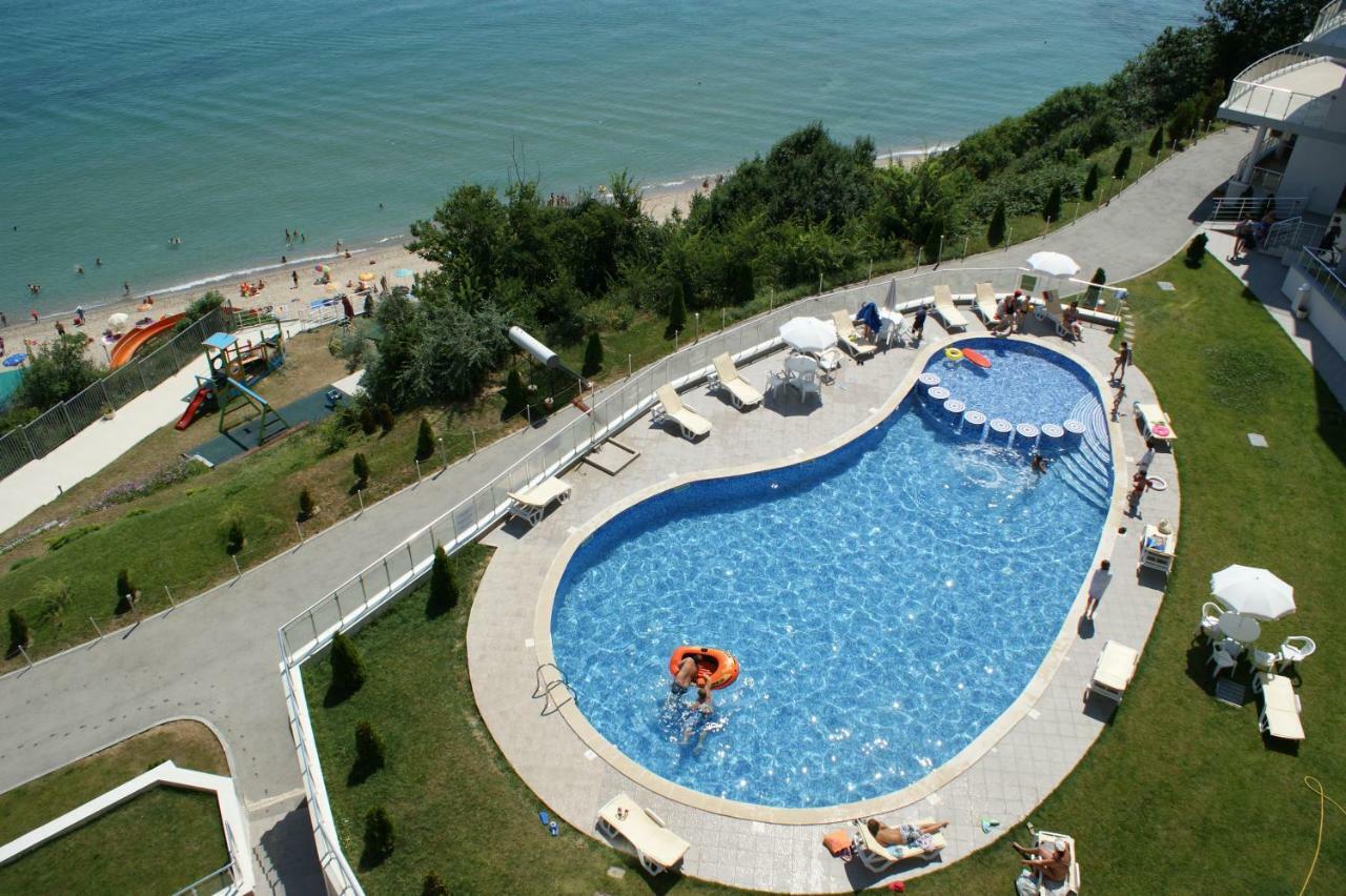 Silver Beach Delux Apartments 비알라 외부 사진