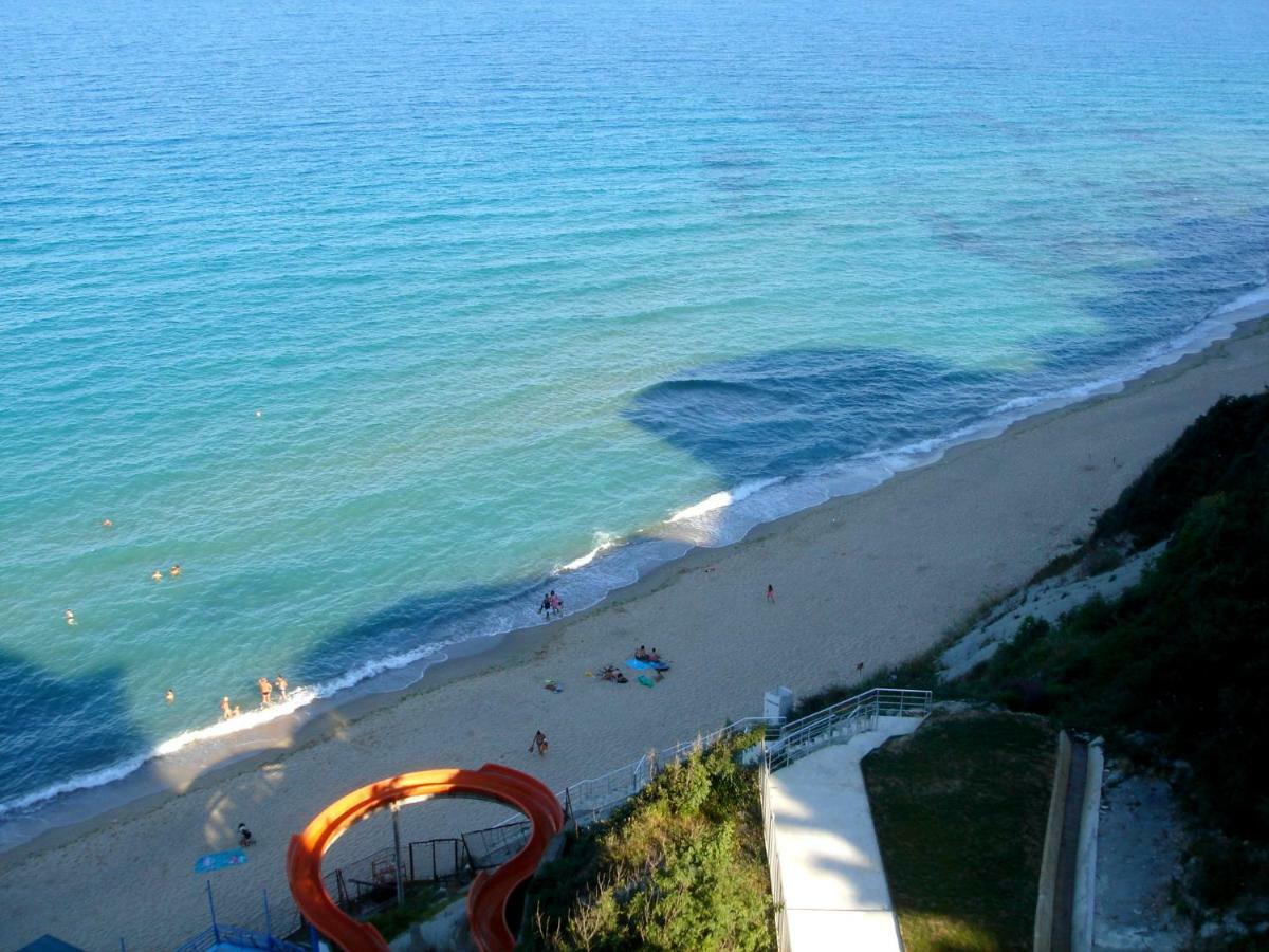 Silver Beach Delux Apartments 비알라 외부 사진